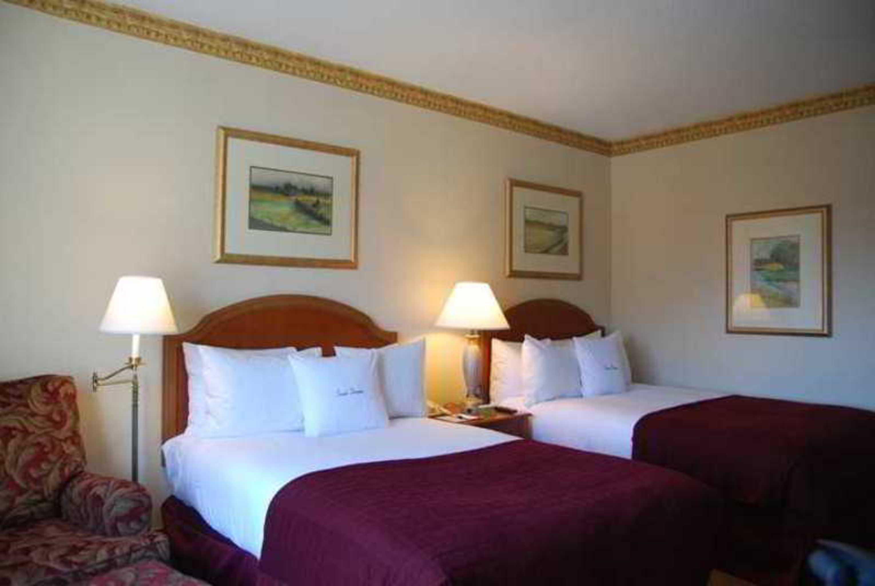 Doubletree By Hilton Charlotte Uptown Hotel Room photo